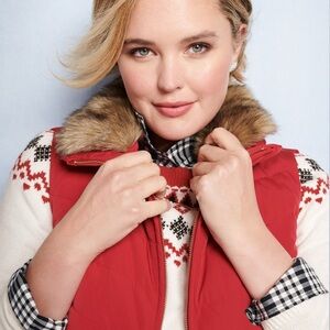 Red Talbots Down Filled Puffer Vest W/Faux Fur Collar Woman’s Size Medium